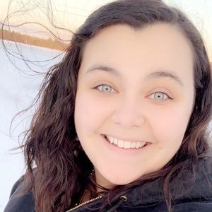 Meet your Posher, Alanna